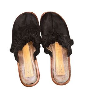 Jim Barnier Brown Suede Mules Size 6